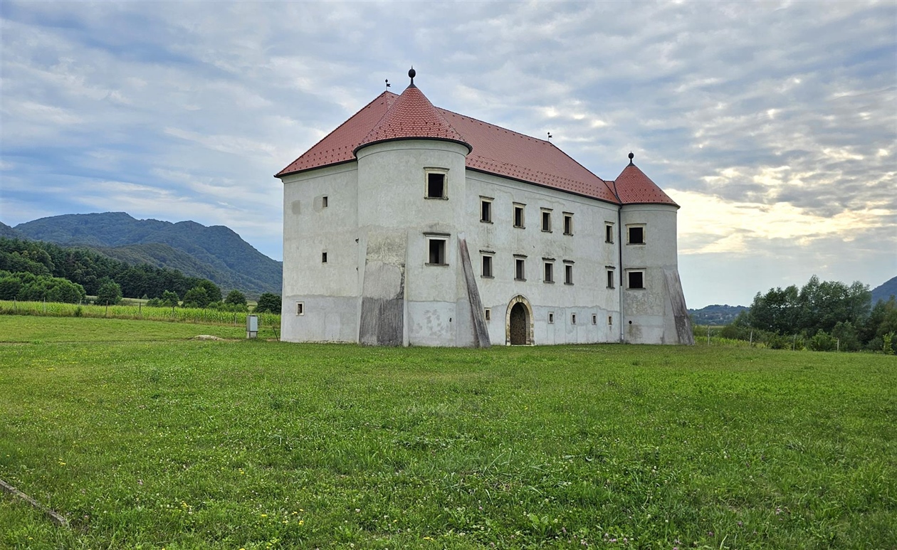 Bela II Castle