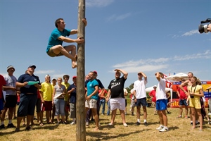 Dorfspiele alter Sportarten in Salinovec